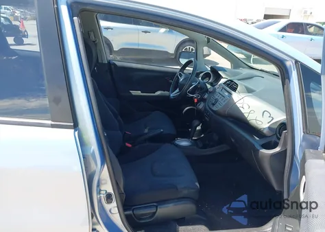 2010 Honda Fit Sport из США, поврежденный, VIN JHMGE8H47AC006964